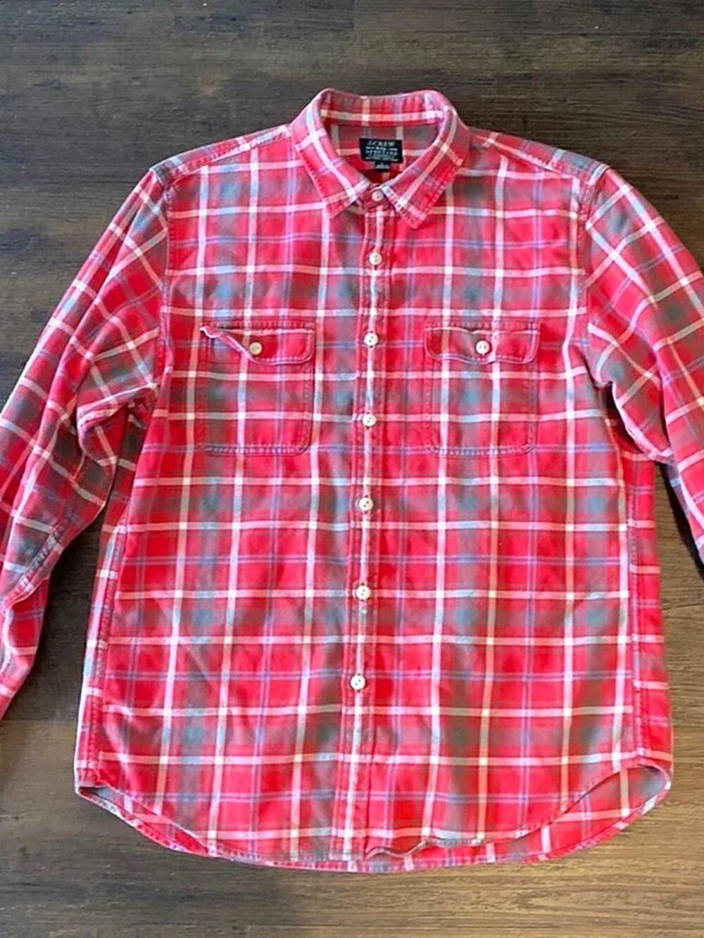 J.Crew Sporting Goods Flannel Shirt Mens L Red Plaid Button Down Flap Pockets